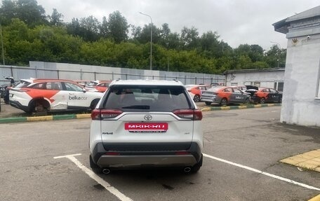 Toyota RAV4, 2021 год, 3 400 000 рублей, 3 фотография