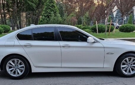 BMW 5 серия, 2012 год, 1 300 000 рублей, 3 фотография