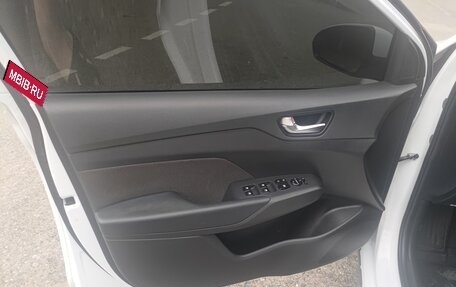 Hyundai Solaris II рестайлинг, 2021 год, 1 350 000 рублей, 9 фотография