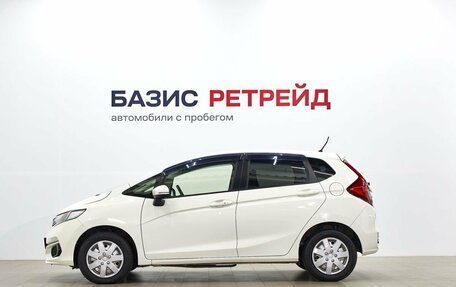 Honda Fit III, 2018 год, 1 159 000 рублей, 8 фотография