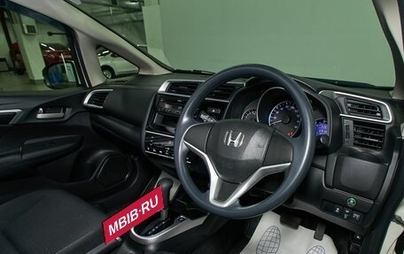 Honda Fit III, 2018 год, 1 159 000 рублей, 10 фотография