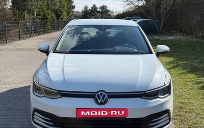 Volkswagen Golf VIII, 2022 год, 1 950 000 рублей, 1 фотография