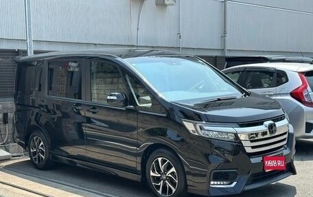 Honda Stepwgn IV, 2021 год, 1 820 000 рублей, 1 фотография
