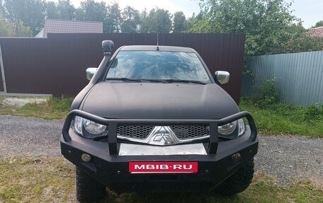 Mitsubishi L200 IV рестайлинг, 2012 год, 1 990 000 рублей, 1 фотография