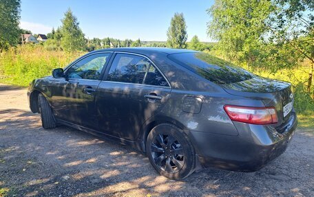 Toyota Camry, 2008 год, 750 000 рублей, 3 фотография