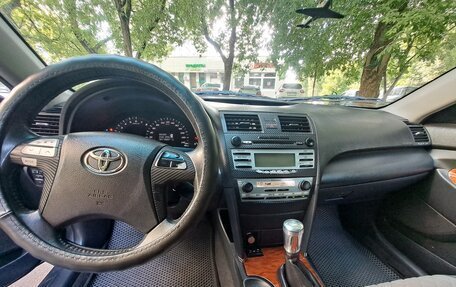 Toyota Camry, 2008 год, 750 000 рублей, 17 фотография