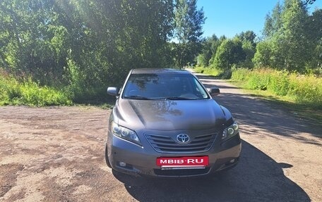 Toyota Camry, 2008 год, 750 000 рублей, 11 фотография