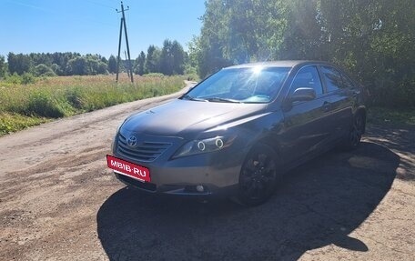 Toyota Camry, 2008 год, 750 000 рублей, 10 фотография