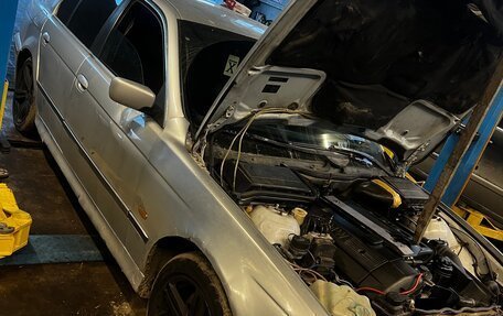 BMW 5 серия, 2000 год, 280 000 рублей, 8 фотография
