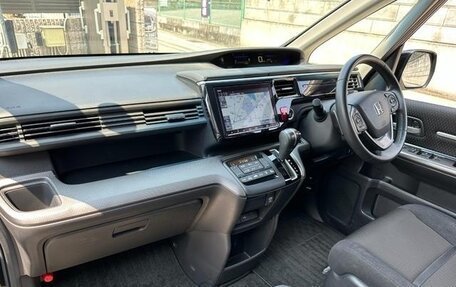 Honda Stepwgn IV, 2021 год, 1 820 000 рублей, 13 фотография