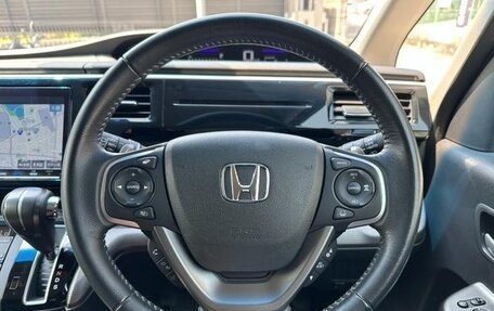 Honda Stepwgn IV, 2021 год, 1 820 000 рублей, 24 фотография