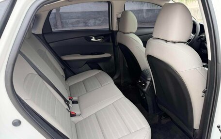 KIA K3, 2023 год, 1 780 000 рублей, 13 фотография