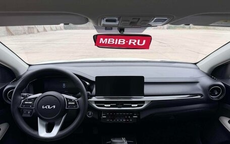 KIA K3, 2023 год, 1 780 000 рублей, 9 фотография