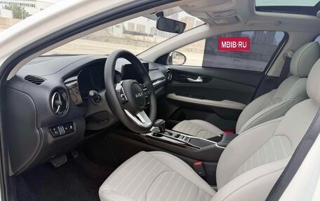 KIA K3, 2023 год, 1 780 000 рублей, 10 фотография