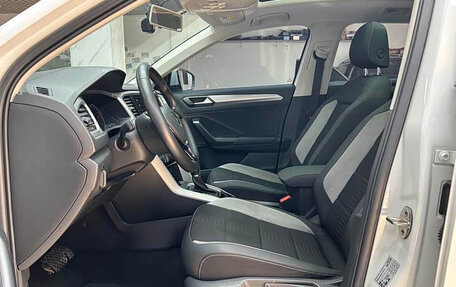 Volkswagen T-Roc I, 2022 год, 1 670 077 рублей, 7 фотография