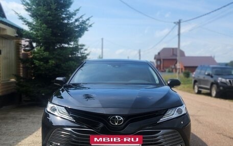 Toyota Camry, 2019 год, 2 700 000 рублей, 18 фотография