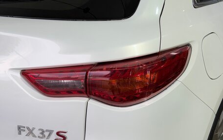 Infiniti FX II, 2011 год, 1 690 000 рублей, 19 фотография