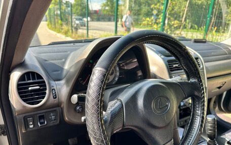 Lexus IS II рестайлинг 2, 2000 год, 1 100 000 рублей, 11 фотография