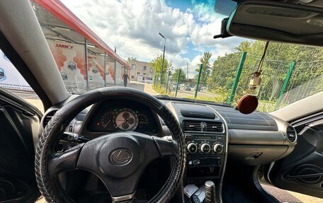 Lexus IS II рестайлинг 2, 2000 год, 1 100 000 рублей, 10 фотография