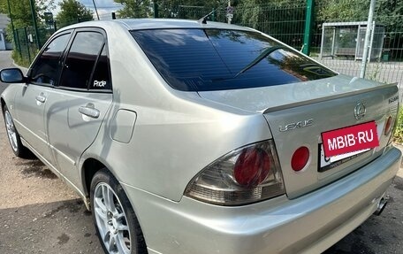 Lexus IS II рестайлинг 2, 2000 год, 1 100 000 рублей, 4 фотография