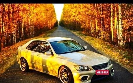 Lexus IS II рестайлинг 2, 2000 год, 1 100 000 рублей, 19 фотография