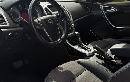 Opel Astra J, 2013 год, 950 000 рублей, 10 фотография