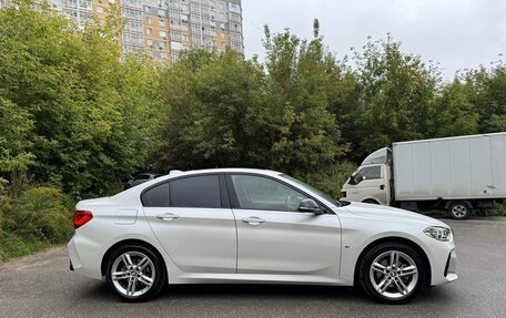 BMW 1 серия, 2022 год, 1 820 000 рублей, 2 фотография