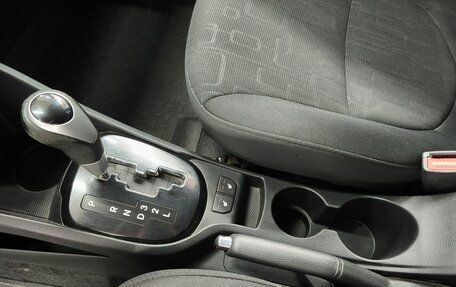 KIA Rio III рестайлинг, 2013 год, 800 000 рублей, 17 фотография