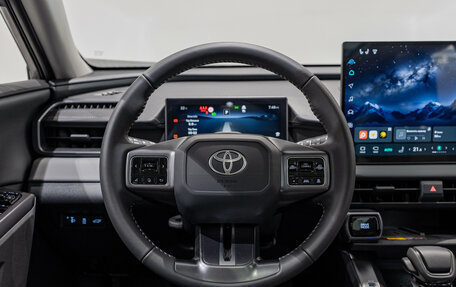 Toyota RAV4, 2026 год, 4 500 000 рублей, 12 фотография