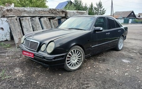 Mercedes-Benz E-Класс, 1995 год, 270 000 рублей, 1 фотография