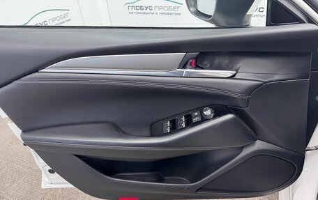 Mazda 6, 2021 год, 2 500 000 рублей, 7 фотография