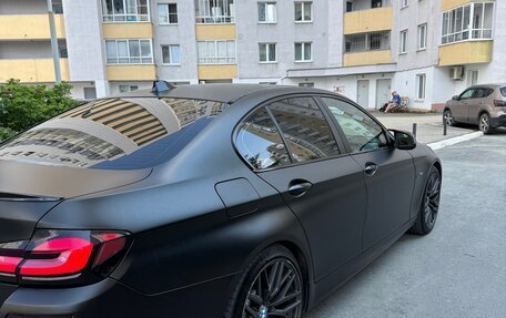 BMW 5 серия, 2012 год, 2 800 000 рублей, 3 фотография