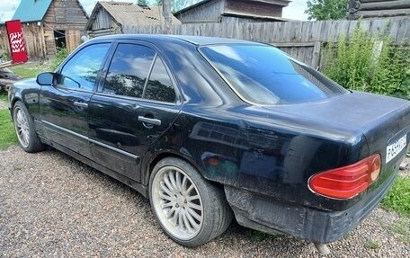 Mercedes-Benz E-Класс, 1995 год, 270 000 рублей, 4 фотография
