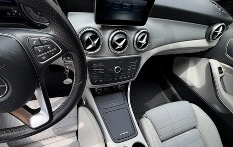 Mercedes-Benz GLA, 2016 год, 2 900 000 рублей, 11 фотография