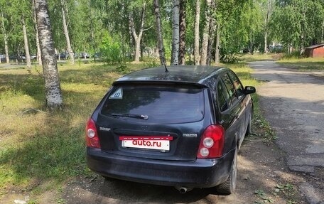 Mazda 323, 2002 год, 100 000 рублей, 2 фотография