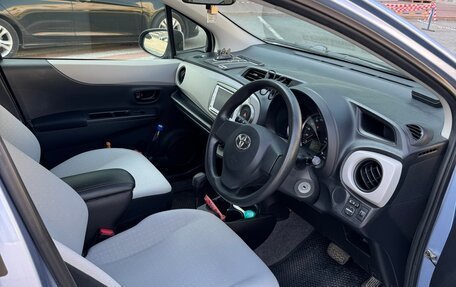 Toyota Vitz, 2012 год, 700 000 рублей, 5 фотография