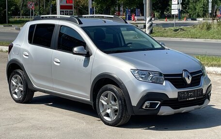Renault Sandero II рестайлинг, 2020 год, 1 199 000 рублей, 3 фотография