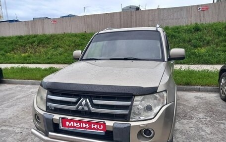 Mitsubishi Pajero IV, 2006 год, 1 137 000 рублей, 1 фотография