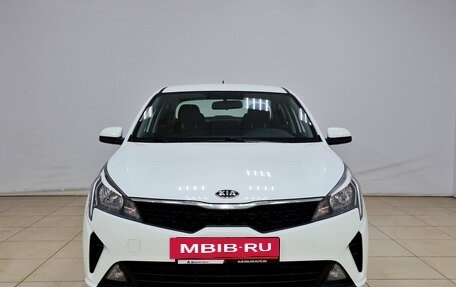 KIA Rio IV, 2020 год, 1 380 000 рублей, 2 фотография