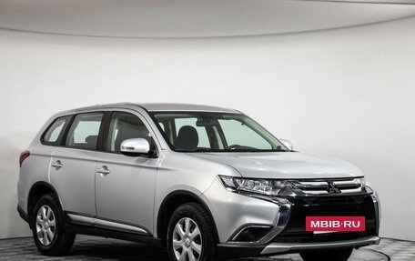 Mitsubishi Outlander III рестайлинг 3, 2017 год, 2 150 000 рублей, 3 фотография