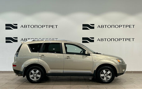 Mitsubishi Outlander III рестайлинг 3, 2007 год, 699 000 рублей, 8 фотография