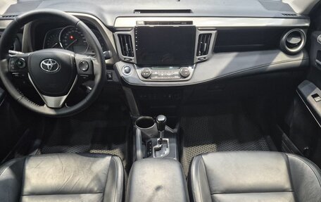 Toyota RAV4, 2013 год, 2 050 000 рублей, 30 фотография