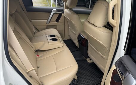 Toyota Land Cruiser Prado 150 рестайлинг 2, 2016 год, 4 250 000 рублей, 6 фотография