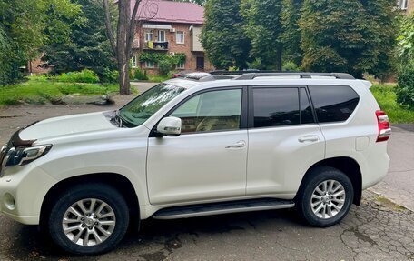 Toyota Land Cruiser Prado 150 рестайлинг 2, 2016 год, 4 250 000 рублей, 19 фотография