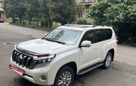 Toyota Land Cruiser Prado 150 рестайлинг 2, 2016 год, 4 250 000 рублей, 20 фотография