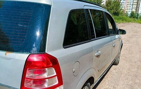 Opel Zafira B, 2008 год, 370 000 рублей, 2 фотография