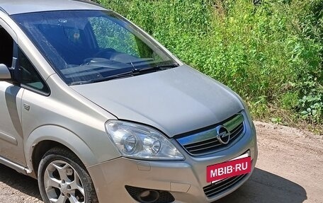 Opel Zafira B, 2008 год, 370 000 рублей, 10 фотография