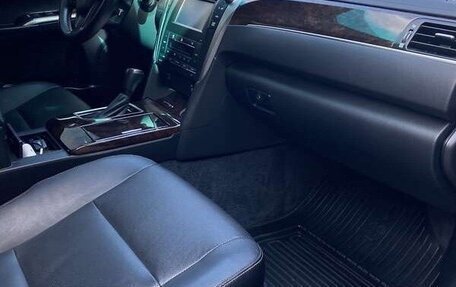 Toyota Camry, 2017 год, 1 375 000 рублей, 4 фотография
