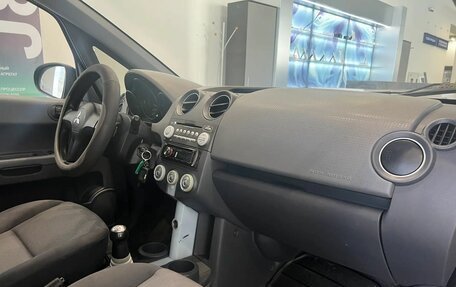 Mitsubishi Colt VI рестайлинг, 2006 год, 380 000 рублей, 17 фотография