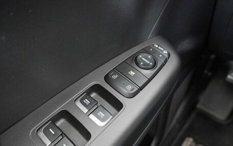 KIA Sportage IV рестайлинг, 2020 год, 2 450 000 рублей, 16 фотография